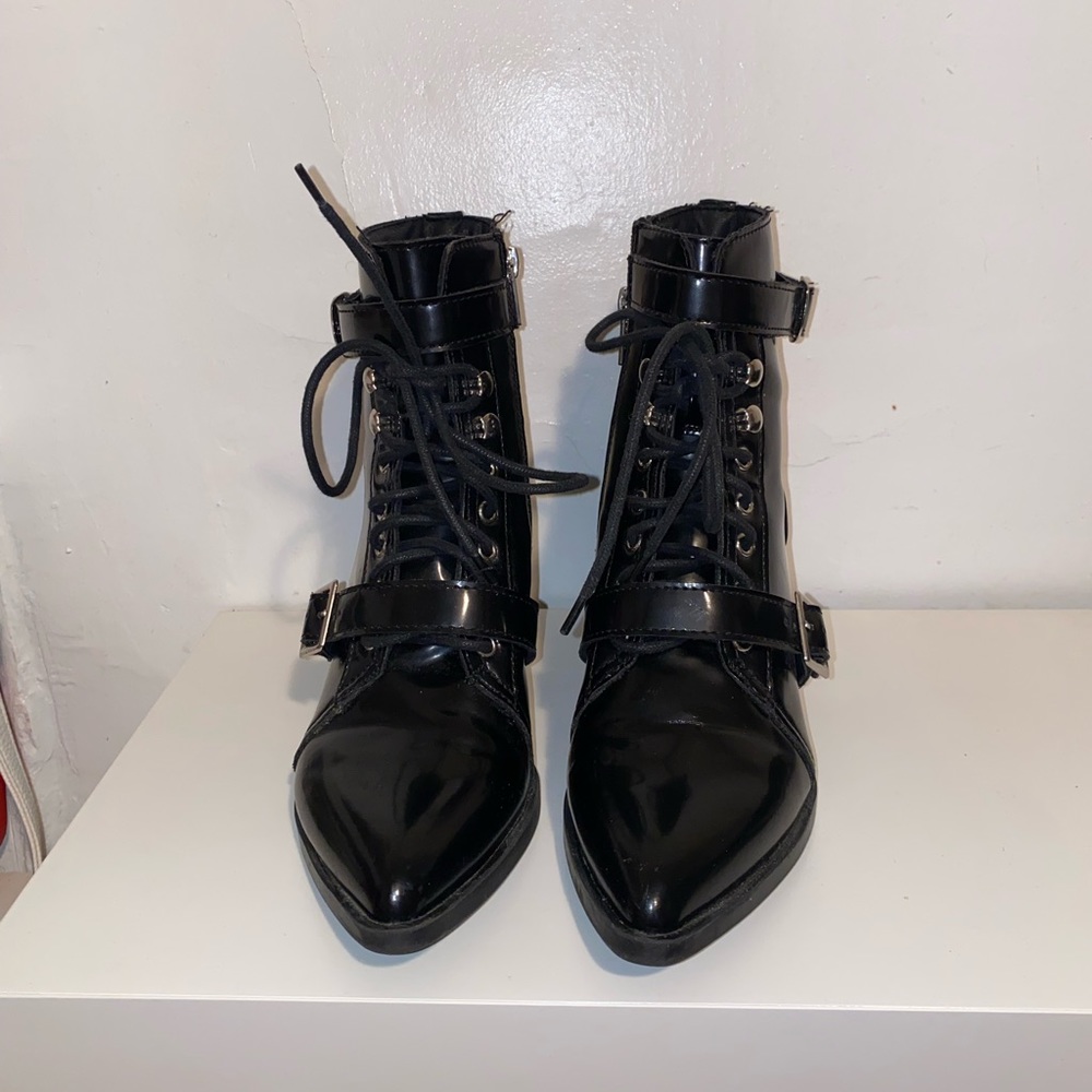 Black steve madden botties elegant perfect for any ocasion